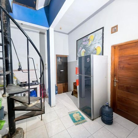 Mutiara Babarsari Homestay Jogja Yogyakarta Exterior photo