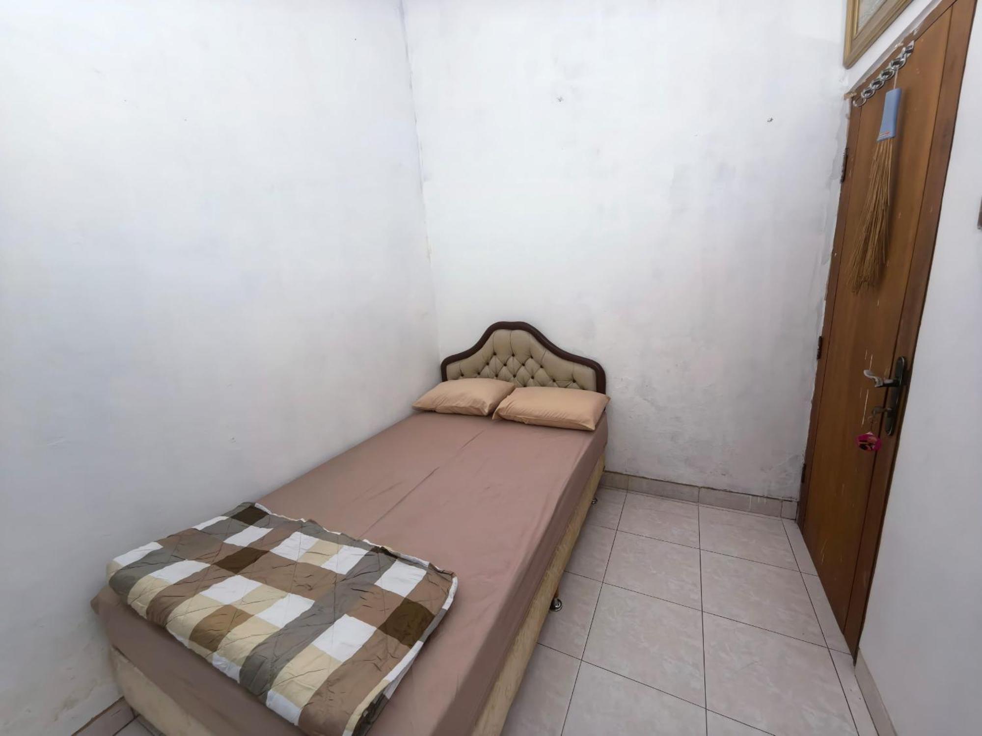 Mutiara Babarsari Homestay Jogja Yogyakarta Exterior photo